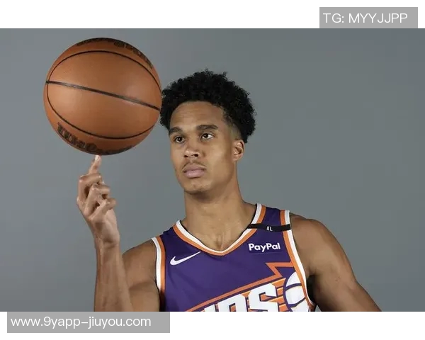 奥索伊戈达罗称赞布克易于相处并能有效执行教练战术